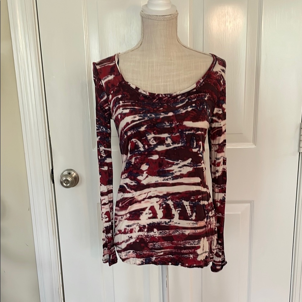 Women's Red and Blue Abstract Top